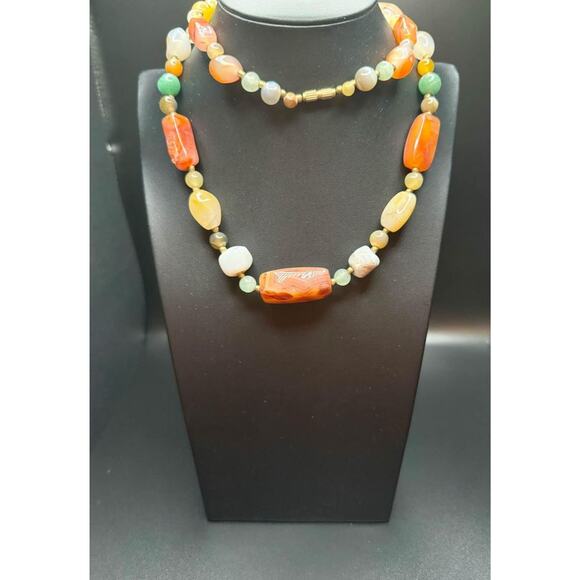 Vintage Agate Semi Precious Stone Necklace - Picture 7 of 9